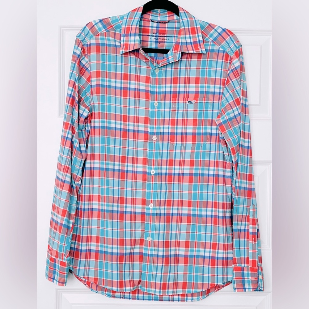EUC Vineyard Vines Men’s on the go performance shirt Excellent